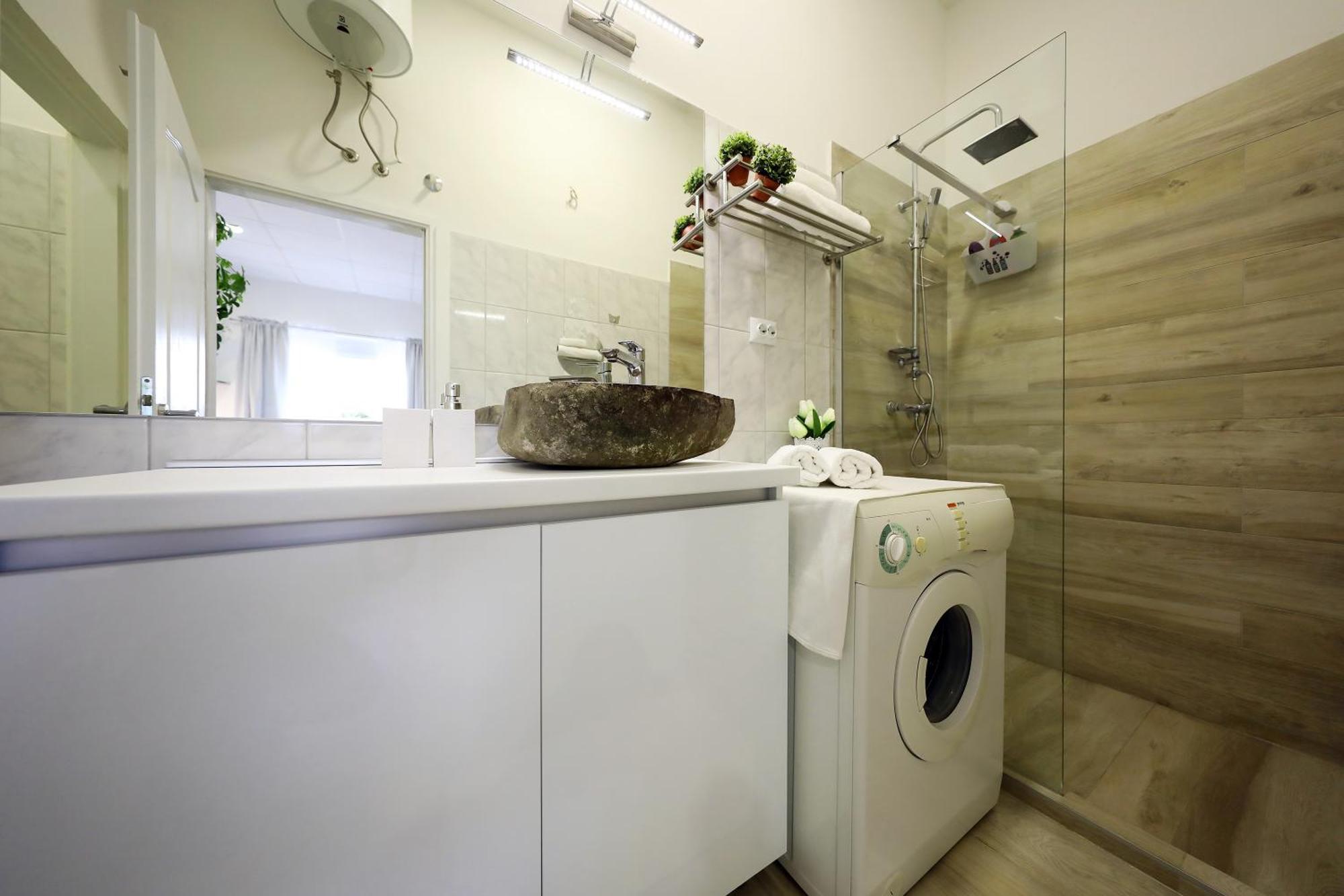 Studio Apartman Summer Flower ซาดาร์ ภายนอก รูปภาพ