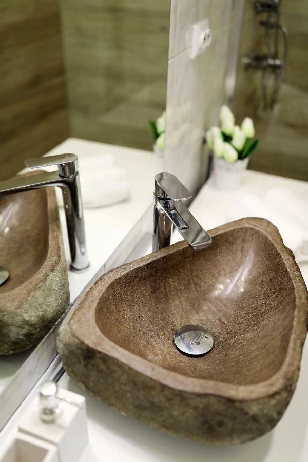 Studio Apartman Summer Flower ซาดาร์ ภายนอก รูปภาพ
